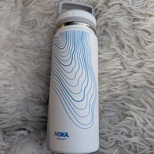 NWOT Hoka Stainless Steel Water Bottle